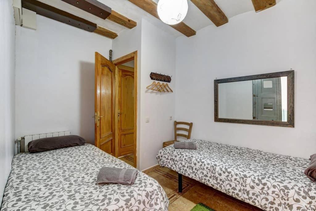 7 Pax Montserrat Ramblas Barcelona Zewnętrze zdjęcie