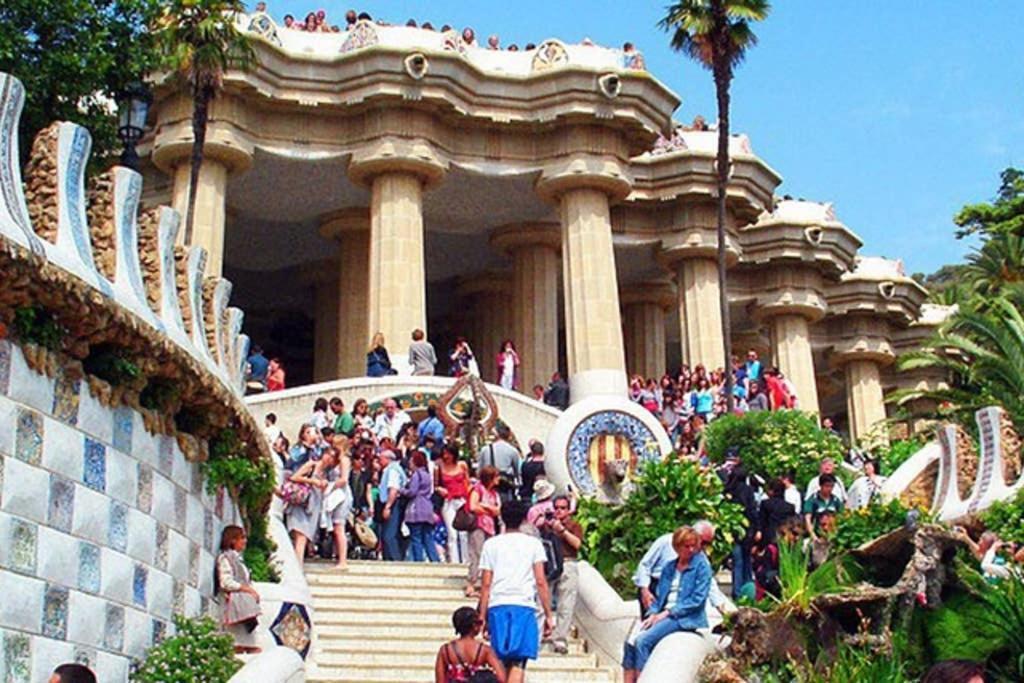 7 Pax Montserrat Ramblas Barcelona Zewnętrze zdjęcie